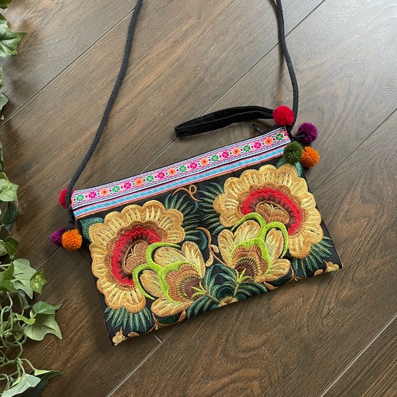 Embroidered bag from Thailand - Picture 4 of 6